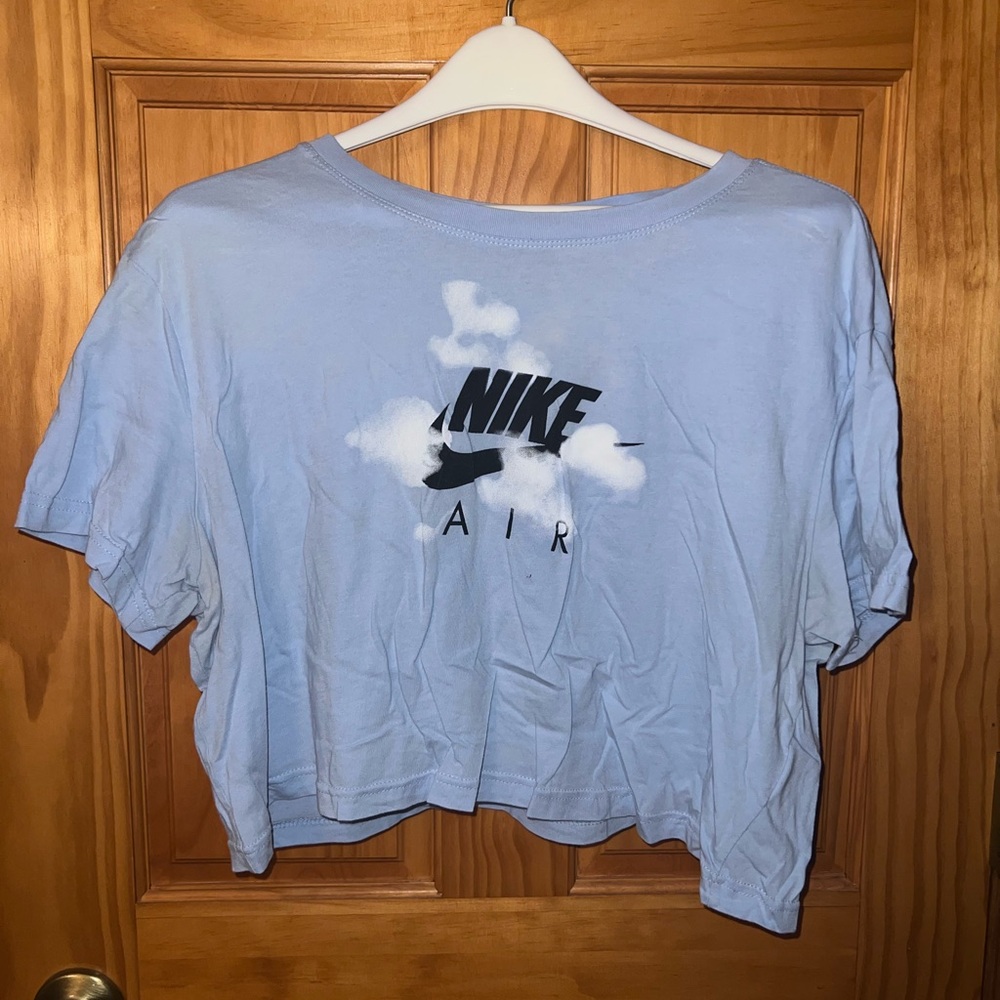 Women's Nike shirt